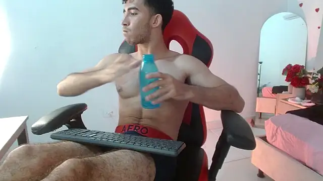 Caius_fox Chat XXX in diretta