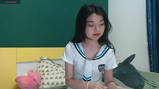 Shy_Kira's Live XXX Chat