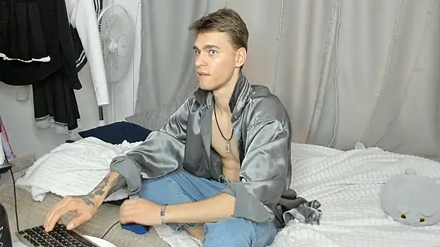 Shadow_blink: вебкам-шоу