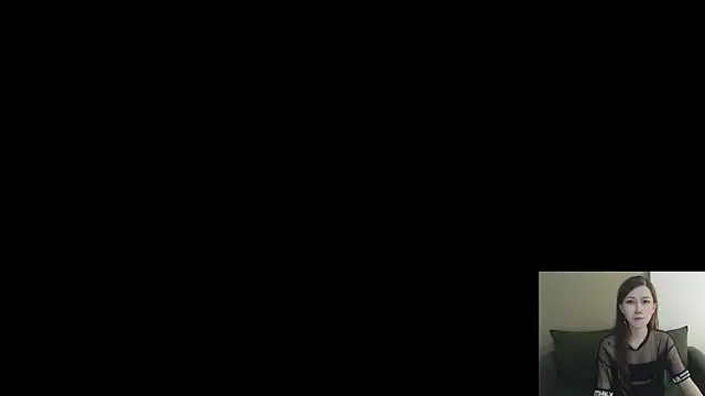 whitecat13 Adlı Modelin Canlı XXX Sohbeti