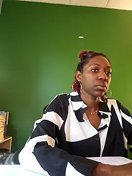 oliviaprettypussy: онлайн-секс-чат