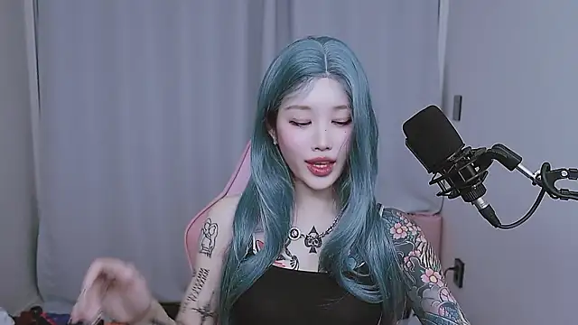 MISA_02 – Live XXX-chat