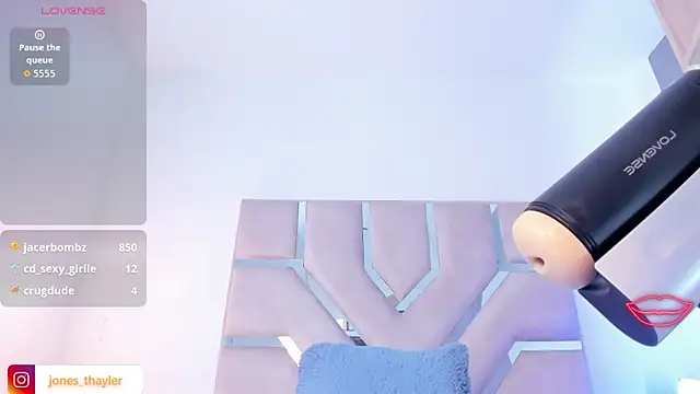 Thayler_jones Chat XXX in diretta