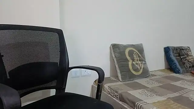 BABY_RANI_ Chat XXX in diretta