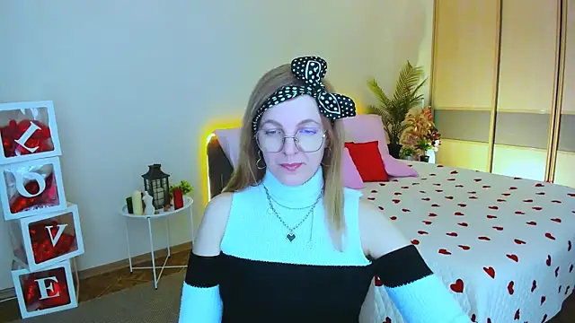 دردشة YourUniverser الجنسية المباشرة