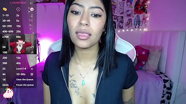 دردشة Danna_Soffia الجنسية المباشرة