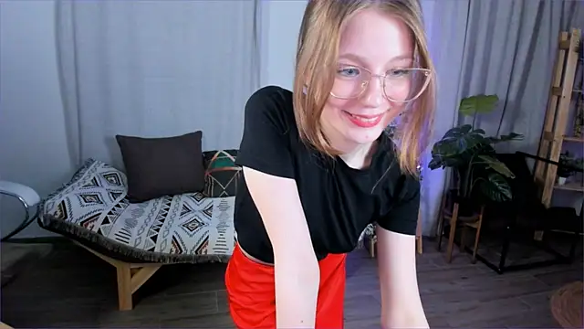 ElliFrankenweenie Chat XXX in diretta