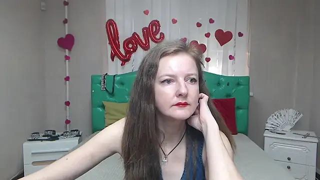 دردشة MeganPirs الجنسية المباشرة