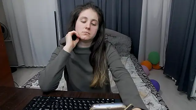 دردشة Holliy_Cooper الجنسية المباشرة