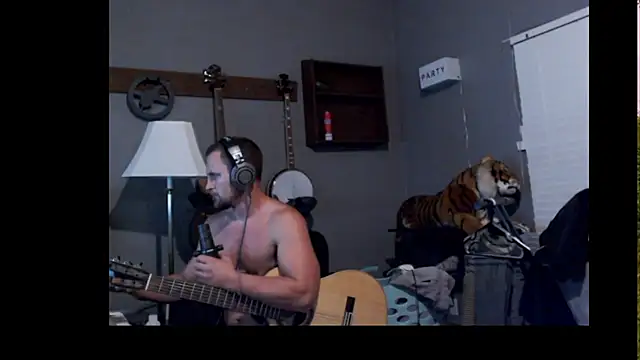 itsjameswebbscope's Webcam Show