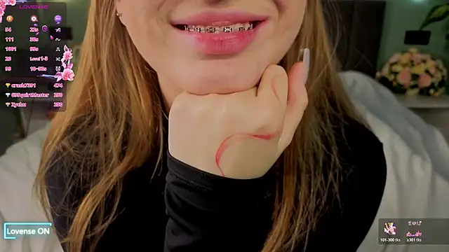 LaurieGutierrez's Live XXX Chat