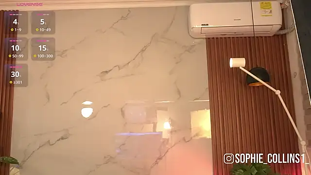 SophieCollins_1's Live XXX Chat