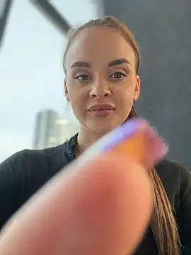 KristiRich's Live XXX Chat