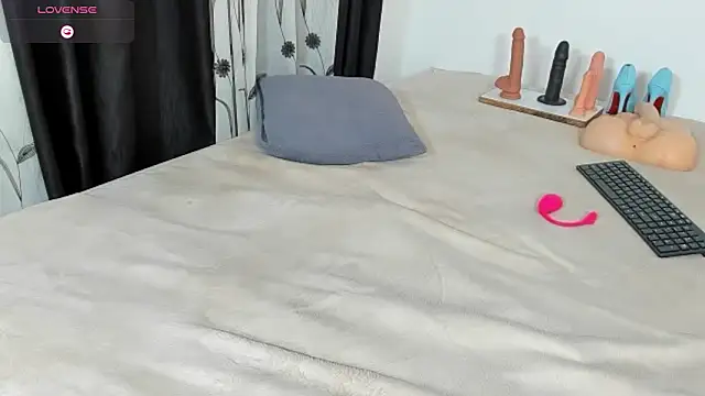 CREAMY_BUBBLEGUMn Live XXX chat