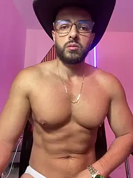 magnumchris Adlı Modelin Canlı XXX Sohbeti