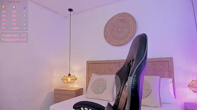 desireee_'s Live XXX Chat