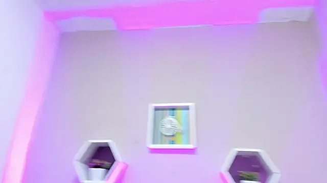 Chat XXX en directo de Laskhmi_