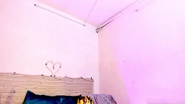 Chatroom XXX en direct de lilahSweet