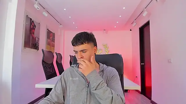 BenitoSaenz live XXX chat