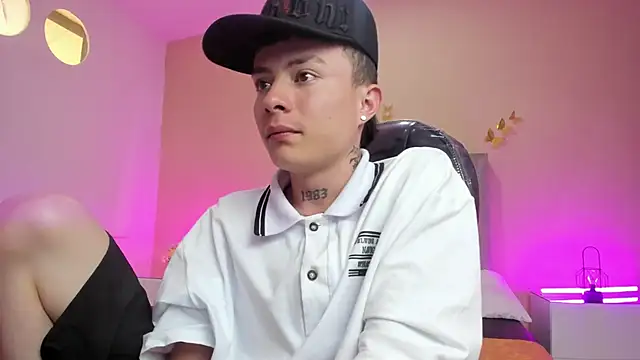 دردشة Nascary_Fox الجنسية المباشرة