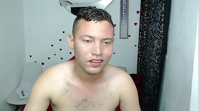 Вебкам-шоу sven_fox723