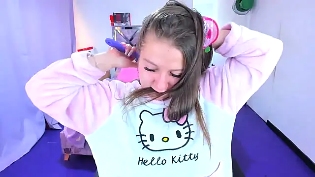 XXX chat uživo modela Luna_Analya