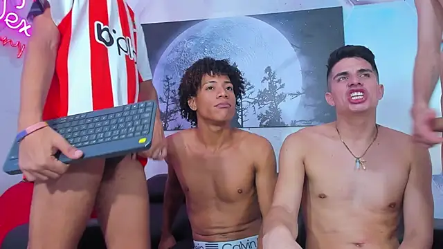 Spicy_guys webcam show