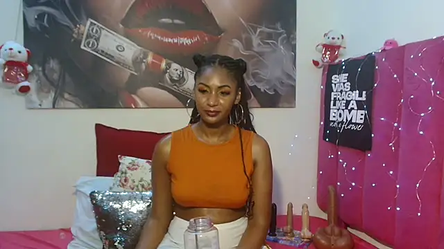 Moreish-06 – Live XXX-chat