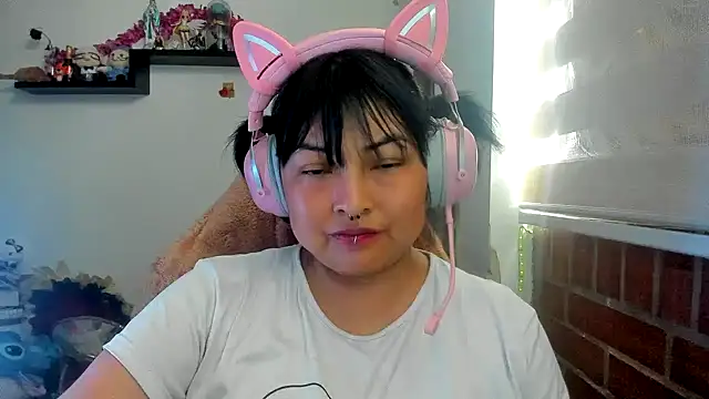 Chat +18 de Shaddycute_ ao vivo