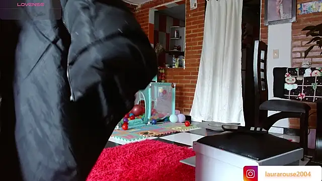 Chat +18 de Lia_rouse04 ao vivo