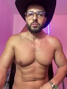 magnumchris Adlı Modelin Canlı XXX Sohbeti