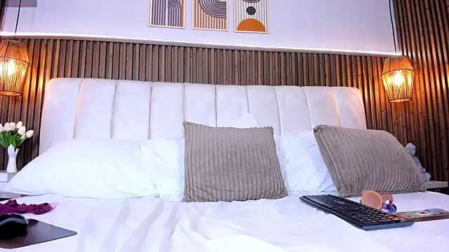 LisaLain's Live XXX Chat