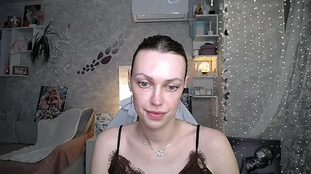 Chatroom XXX en direct de NickyAdamidi