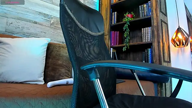 Donovan_Desmond Live XXX-Chat