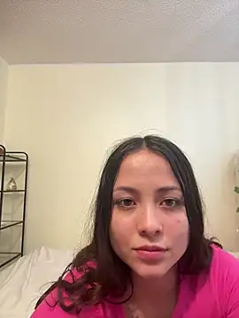 Megan_Rodrigo Adlı Modelin Canlı XXX Sohbeti