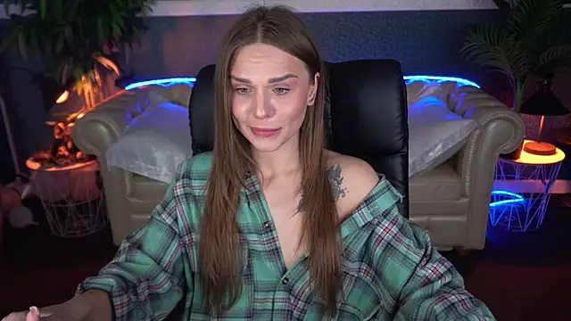 KiraGrayy Adlı Modelin Canlı XXX Sohbeti