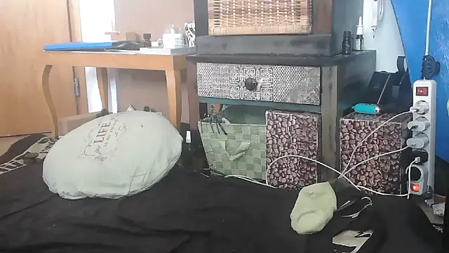 Yogirebell webkamerás műsora