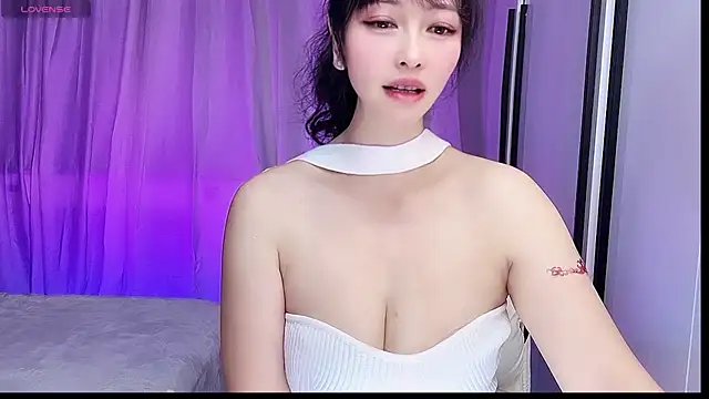 QIQIY169_ Live XXX-Chat