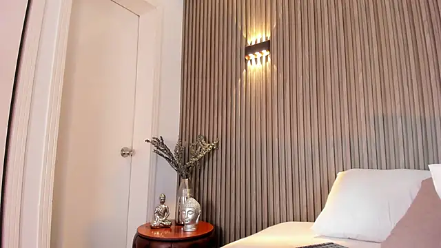 دردشة CaitlynCouper الجنسية المباشرة