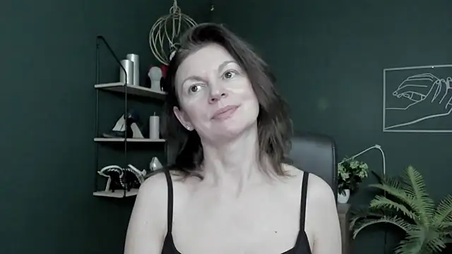 VivianWILD Live XXX-chat