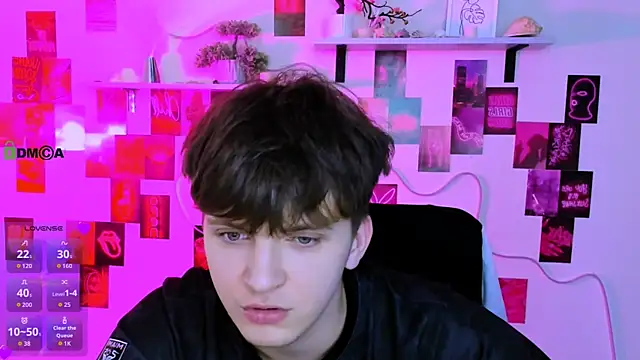 travis_wolf_ Live XXX-chat