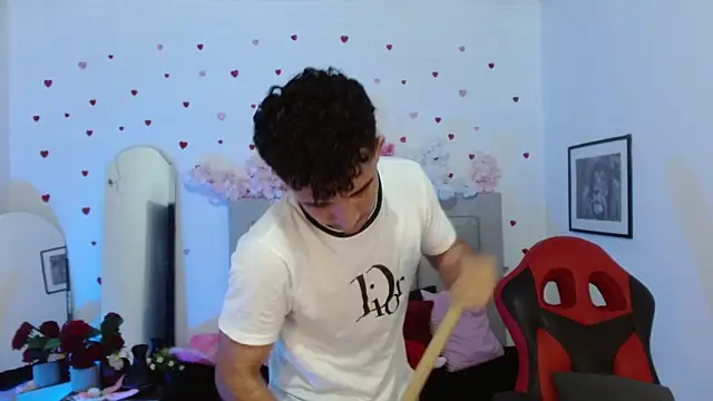 Živý XXX chat Caius_fox