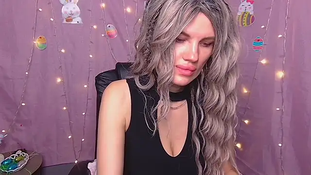 MilaLoona Live XXX-chat