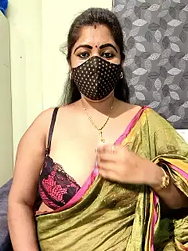 Poly_bhabiのライブXXXチャット