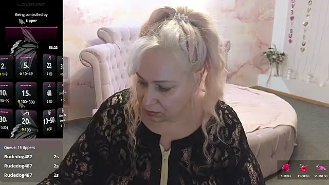 Czat XXX na żywo – Penelope_Pinky