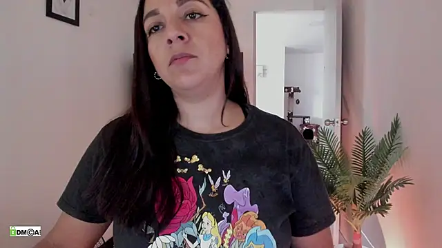 urcute_kitten Live XXX Chat