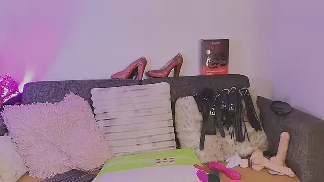 Laura_hotmilf Obrolan Langsung XXX