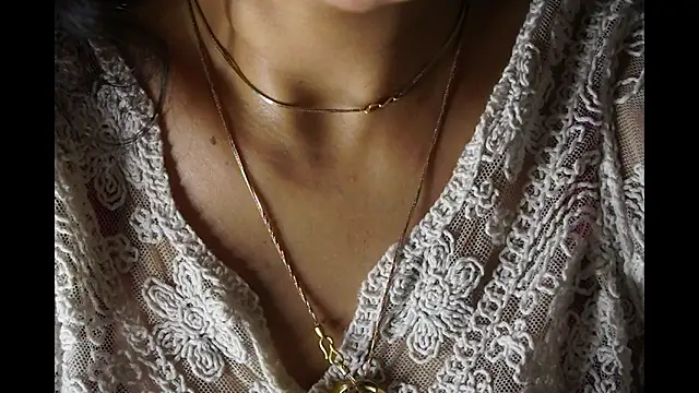 Živý XXX chat -AyeshaSinghania-