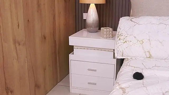 XXMILE Show in webcam