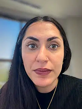 Chat +18 de YourQueen18 ao vivo